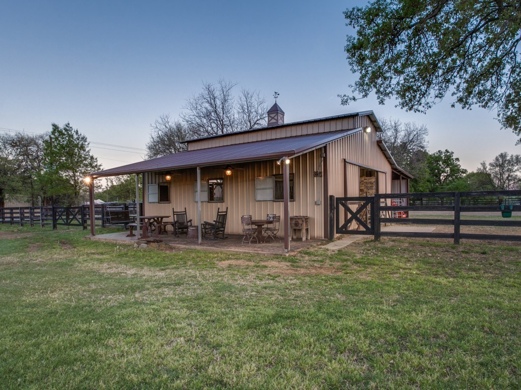 Just Sold! Beautiful Bartonville Texas Horse Property Sarah Boyd