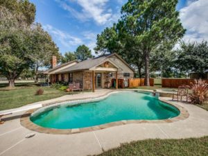 272 FM 2931, Pilot Point