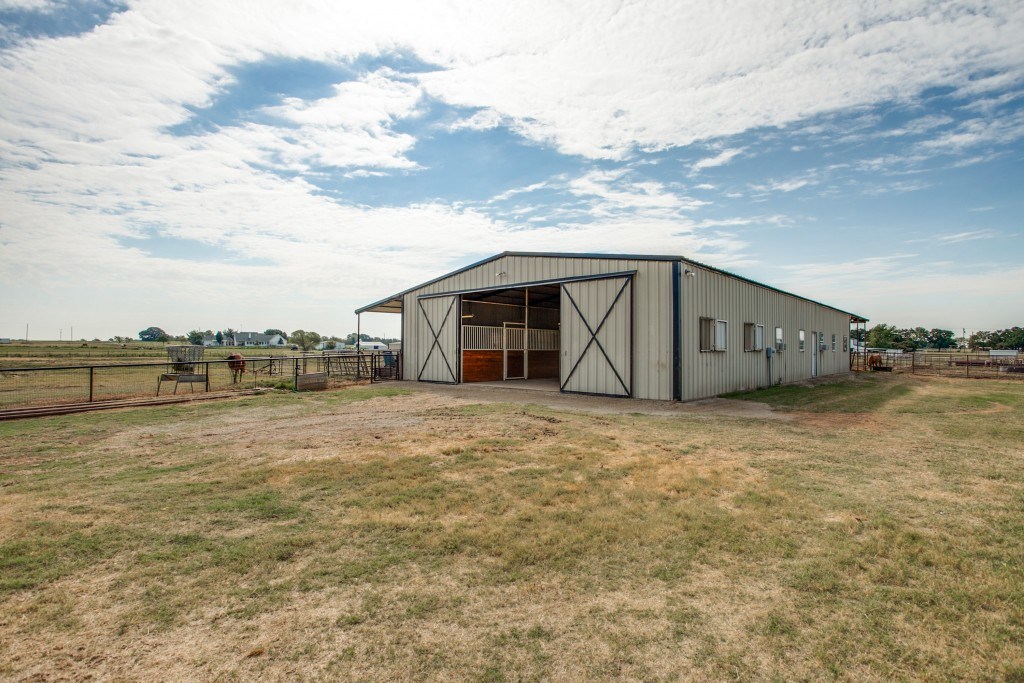 North Texas Horse Farm For Sale! Sarah Boyd & Company